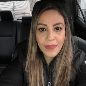 Meet your Posher, Yajaira